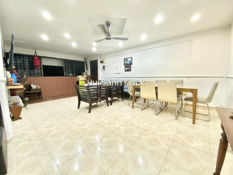 228 JURONG EAST STREET 21 photo 2