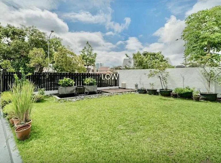 Two Storey Bungalow on Elevated Ground With Beautiful Garden, Pond for Sale image 1 of 10