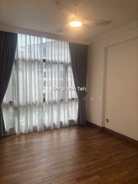 River Place photo 3