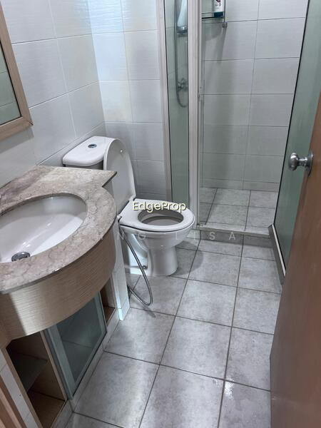 HILLVIEW REGENCY photo 3