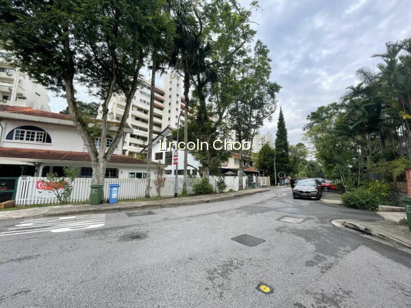 HILLCREST ROAD photo 3