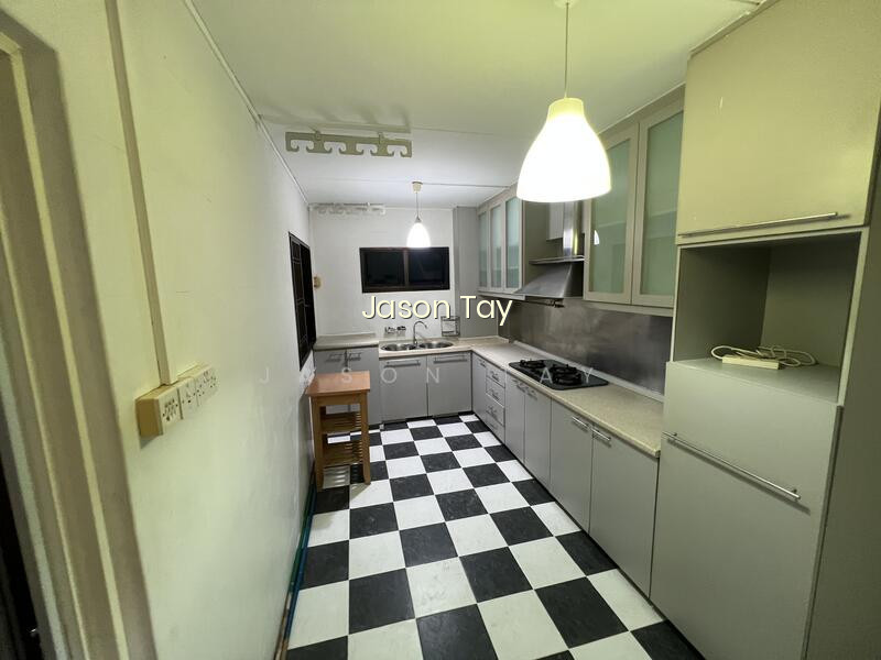 122 SENGKANG EAST WAY photo 4
