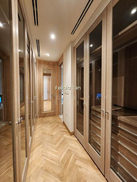 THE RITZ-CARLTON RESIDENCES photo 2
