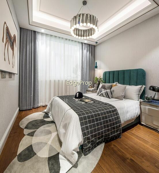 RIVERFRONT RESIDENCES photo 2