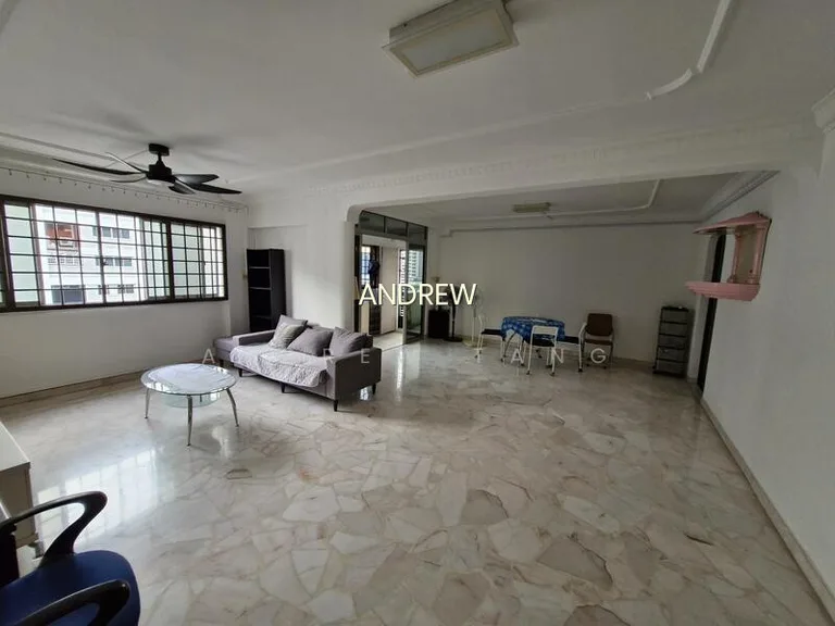 888A Tampines Street 81 image 1 of 6