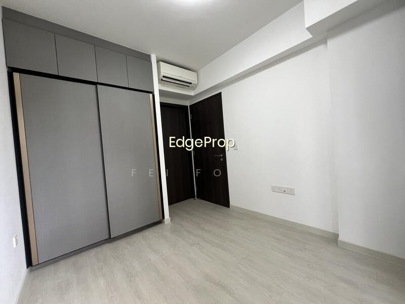 RIVERFRONT RESIDENCES photo 4