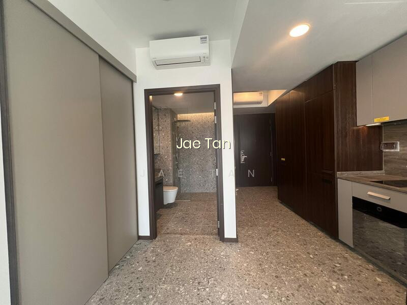 One Pearl Bank photo 3