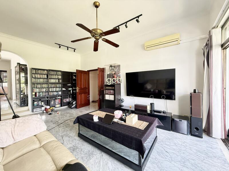 Orchid Apartment photo 6