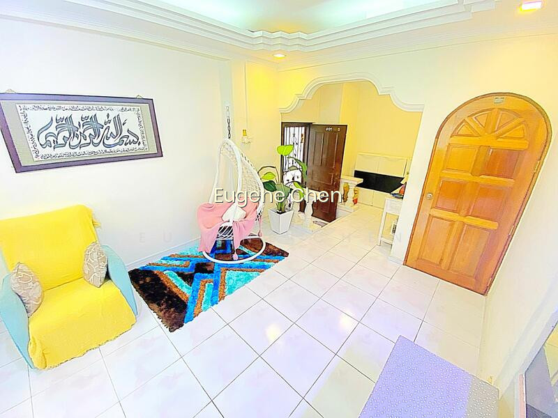 724 TAMPINES STREET 71 photo 4