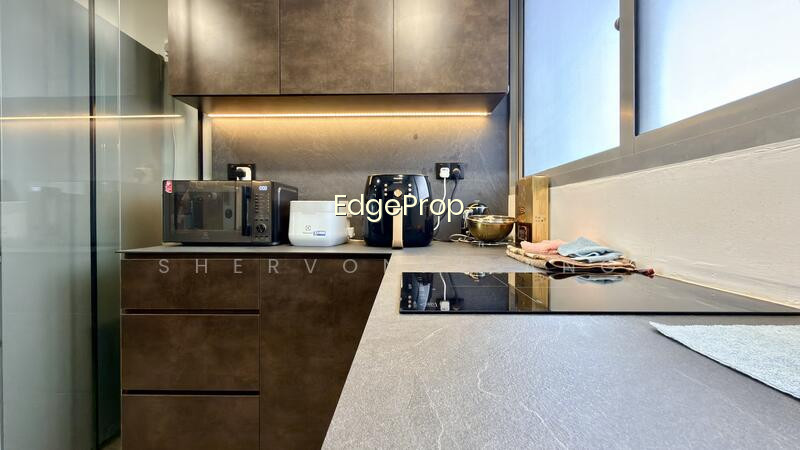 BARTLEY RESIDENCES photo 6