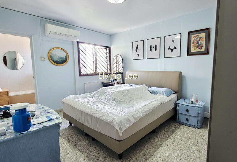 611 ANG MO KIO AVENUE 5 photo 5