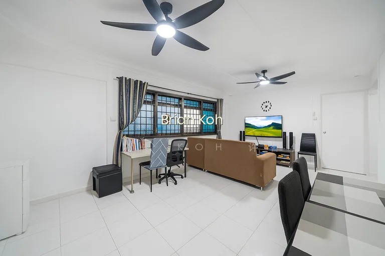 481 Sembawang Drive image 1 of 10