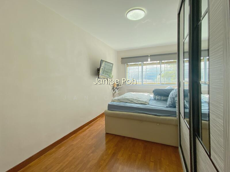 135 EDGEDALE PLAINS photo 3