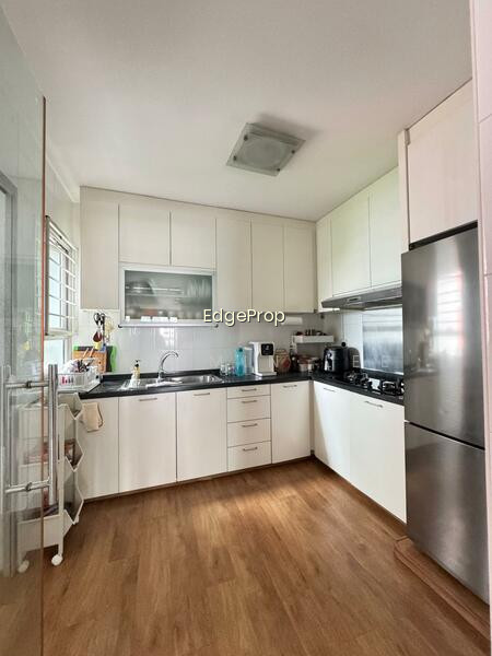 270A SENGKANG CENTRAL photo 6