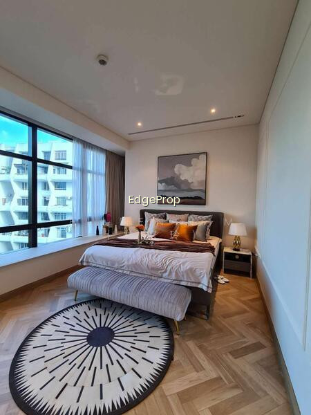 THE RITZ-CARLTON RESIDENCES photo 5