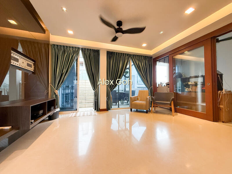 D19 FREEHOLD UPPER PAYA LEBAR SUPERB VALUE PENTHOUSE MINS TO BARTLEY MRT
