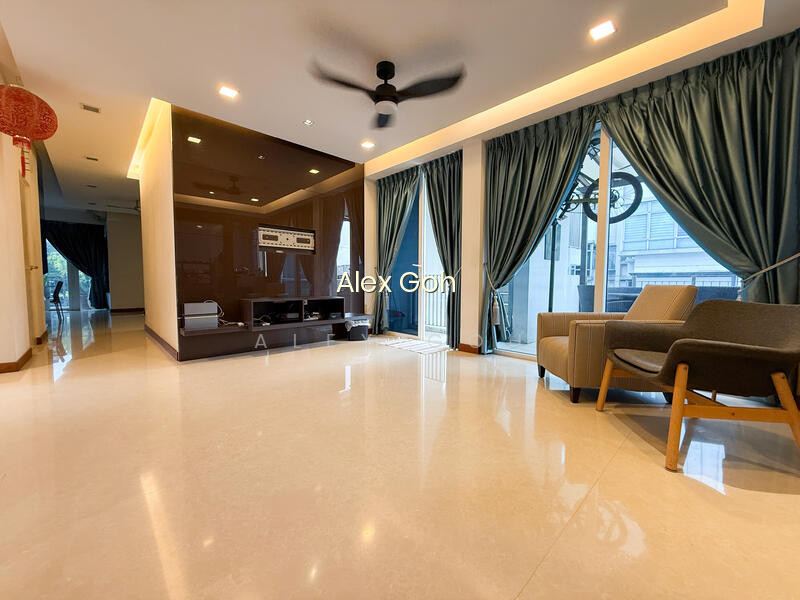 D19 FREEHOLD UPPER PAYA LEBAR SUPERB VALUE PENTHOUSE MINS TO BARTLEY MRT photo 2