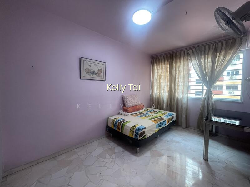 434 HOUGANG AVENUE 8 image 1 of 9