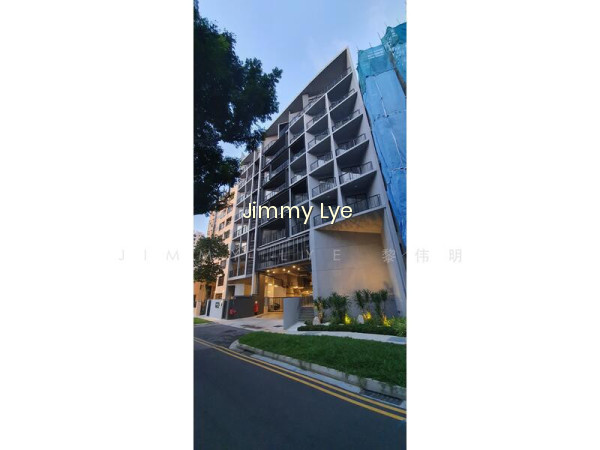 REZI 35 photo 5