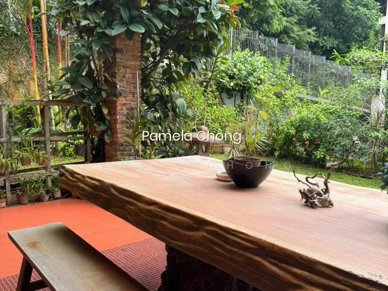 Rare ! Nestled in Awesome Botanics Charming Detached Near Binjai Park 6 Pam 90228600 image 1 of 10