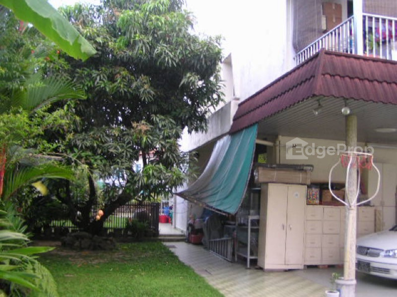 PAYA LEBAR CRESCENT photo 6