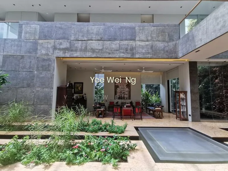 Holland Park Detached Home GCB 8321.8433 image 1 of 10