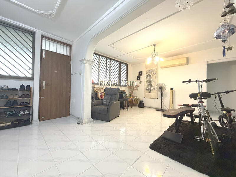 17 TOH YI DRIVE