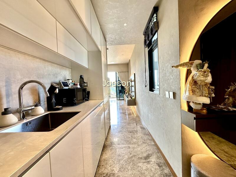 FOURTH AVENUE RESIDENCES photo 5
