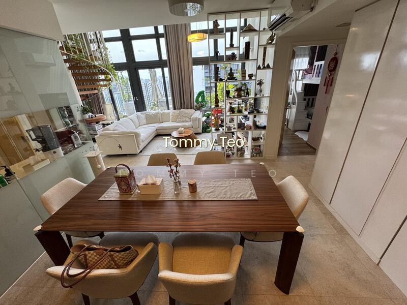 THE LAKEFRONT RESIDENCES photo 3