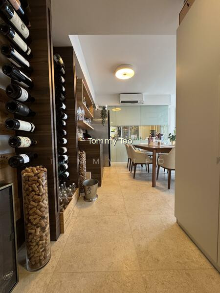 THE LAKEFRONT RESIDENCES photo 5