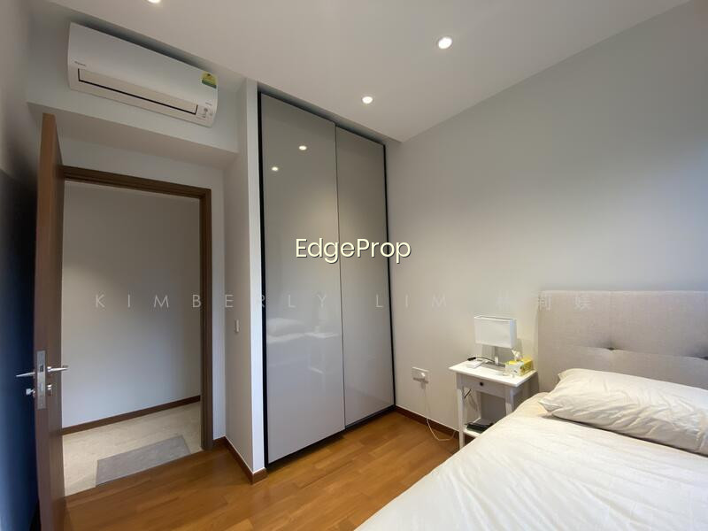 FOURTH AVENUE RESIDENCES photo 2