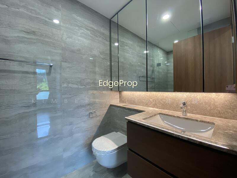 FOURTH AVENUE RESIDENCES photo 5