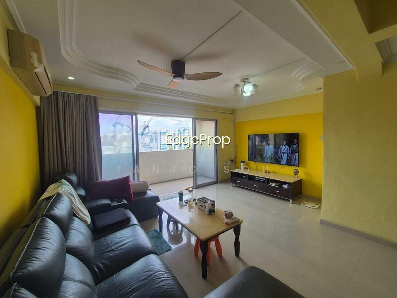 327 JURONG EAST STREET 31 image 1 of 10