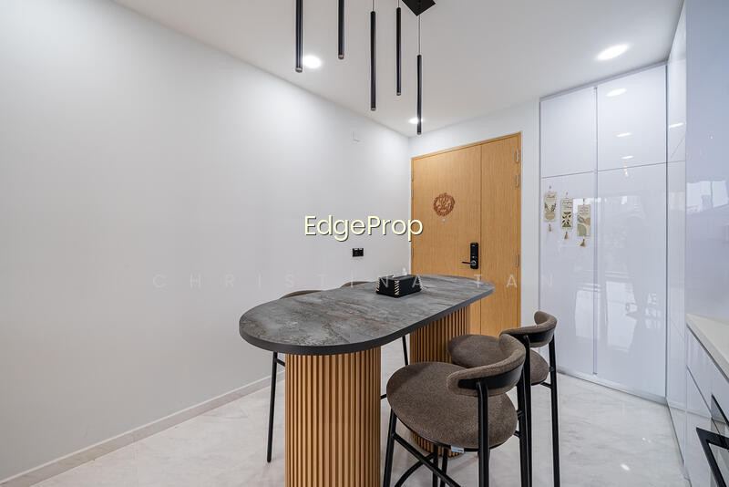 PEAK RESIDENCE photo 4