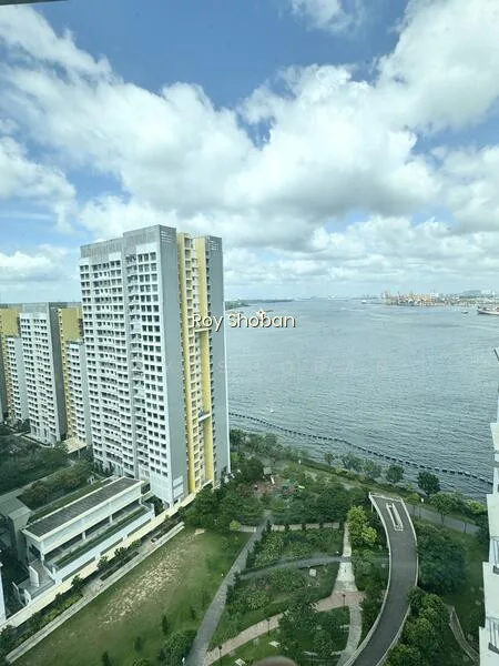 421A Northshore Drive image 1 of 10