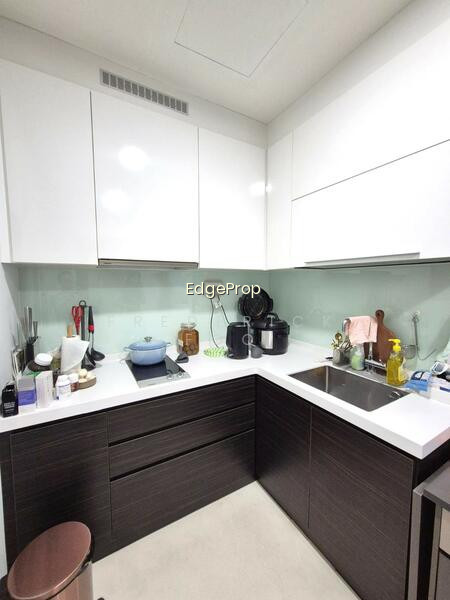 EON SHENTON photo 5