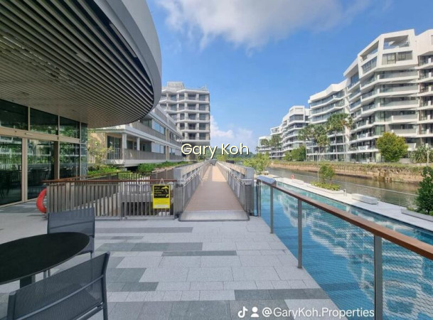 THE REEF AT KING'S DOCK