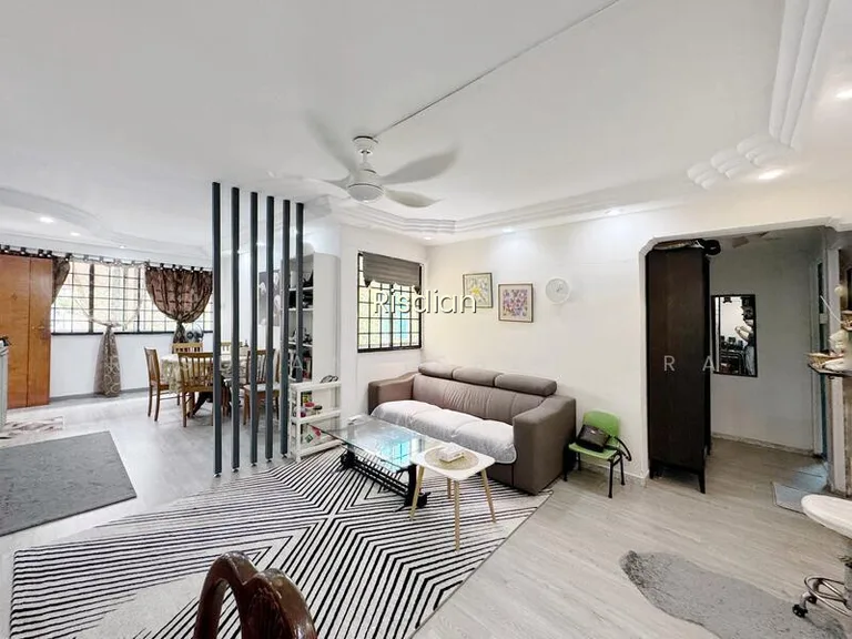 220 Tampines Street 24 image 1 of 9