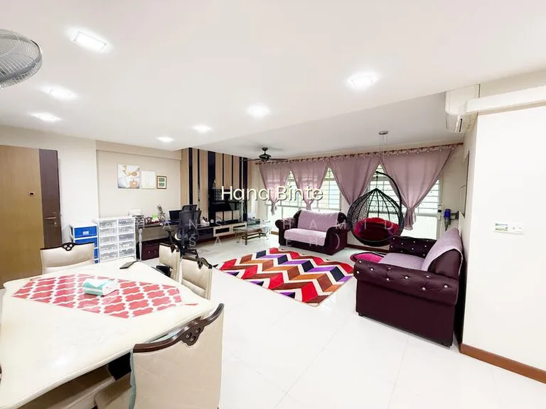 216B Compassvale Drive image 1 of 8