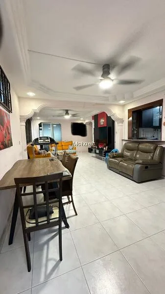 732 Jurong West Street 73 image 1 of 10