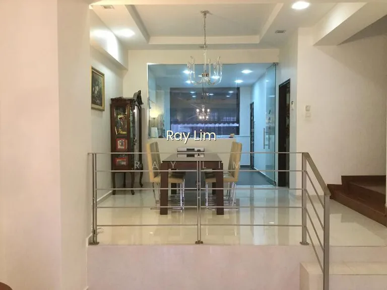 Renovated Kovan Area 1KM Rosyth School ! Walk to MRT Heartland Mall image 1 of 10