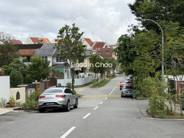 CLOVER AVENUE photo 2