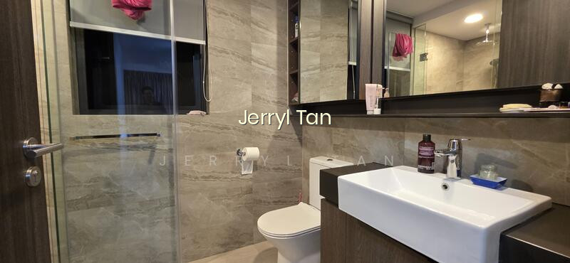RIVERFRONT RESIDENCES photo 4