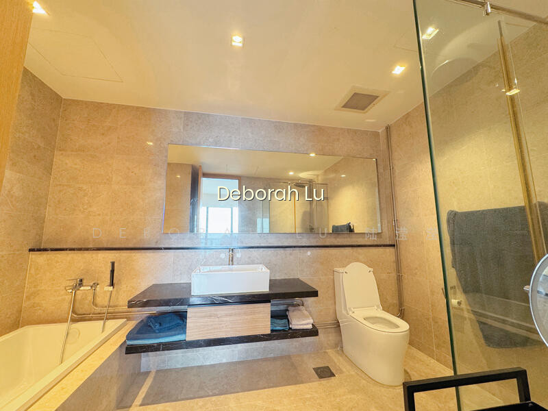 MARINA BAY RESIDENCES photo 2