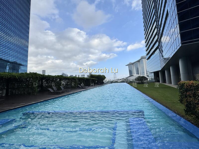 MARINA BAY RESIDENCES photo 5
