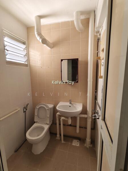 558 ANG MO KIO AVENUE 10 photo 5