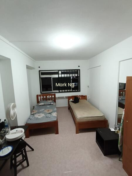 319 TAMPINES STREET 33 image 1 of 8
