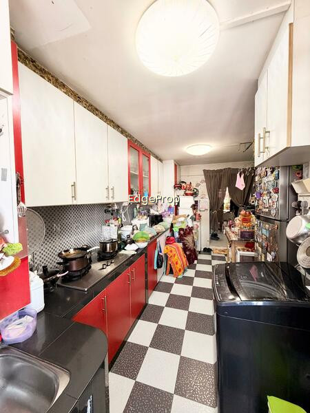 251 HOUGANG AVENUE 3 photo 4