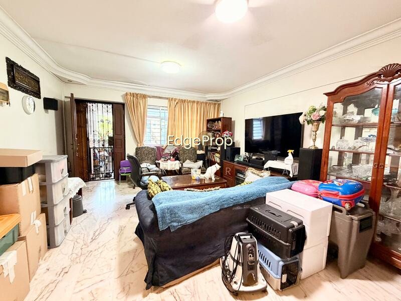 906 TAMPINES AVENUE 4 image 1 of 10