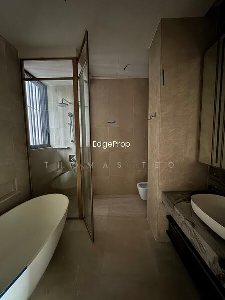 THE AVENIR photo 3